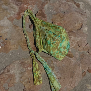 Meneiroka Tie Sling Bag