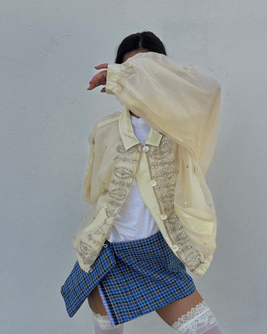 Wearing L 